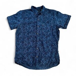 G.H. Bass & Co. Navy Leaf tropical Hawaiian summer beach botton up Shirt